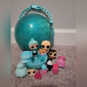 LOL Surprise Glitter Globe Carry Set & LOL dolls